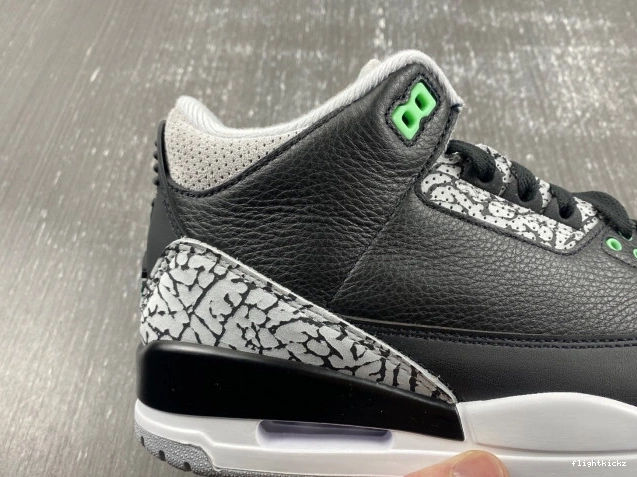 Green Jordan 3 Air Glow CT8532-031 0813